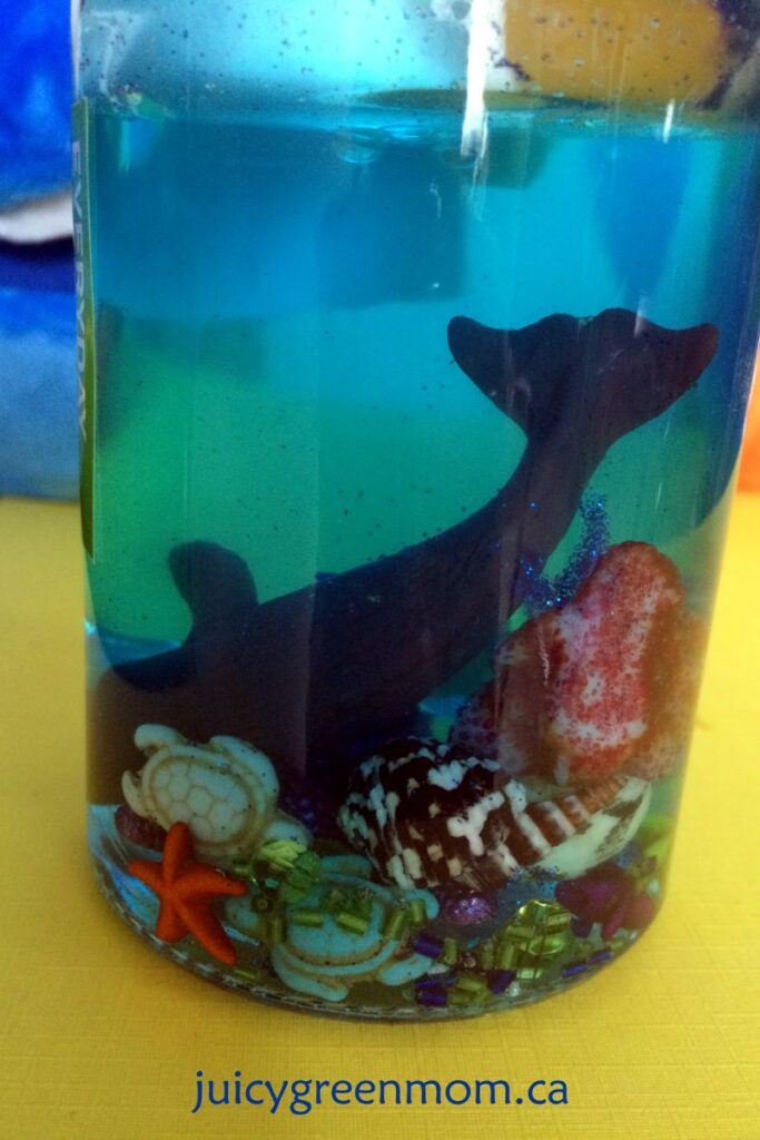 DIY ocean jars for a finding dory party juicygreenmom close-up
